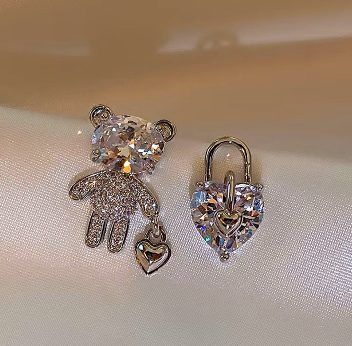 Teddy-Lock Earrings - Miss Scrunchie