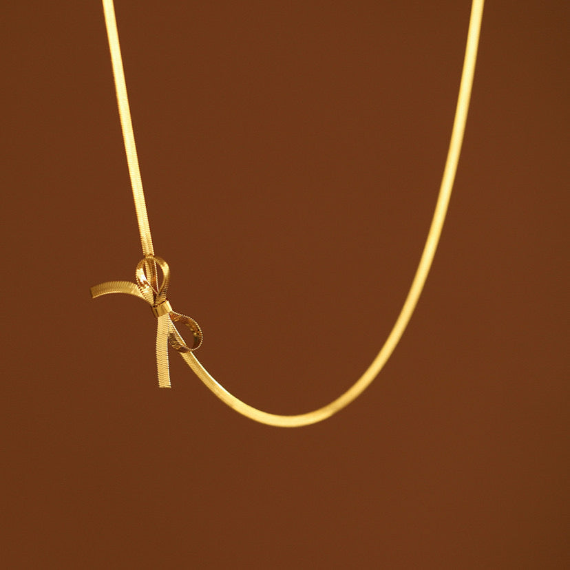 Bow Neckpiece - Miss Scrunchie